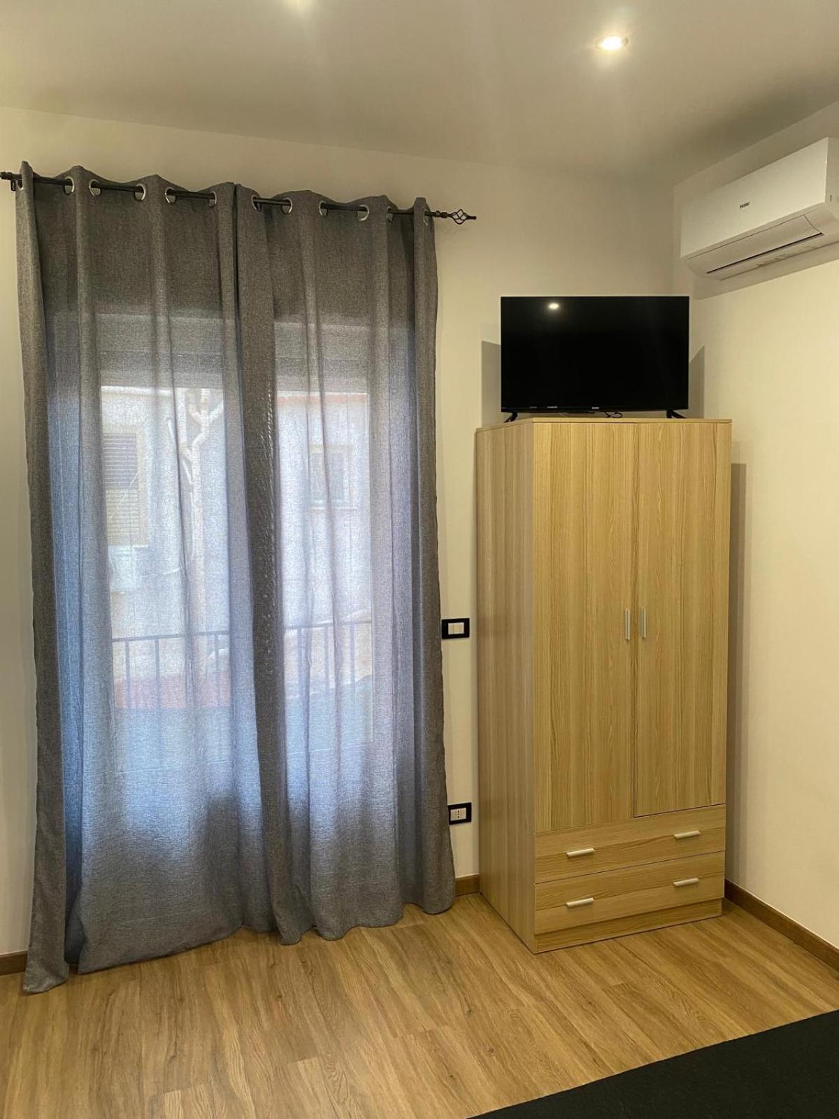 Ferienwohnung Di Fronte Zisa Palermo Exterior foto